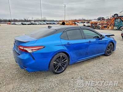 Trzecie zdjęcie samochodu z tyłu: 2018 TOYOTA CAMRY XSE VIN:4T1B61HK0JU097712 - miniatura