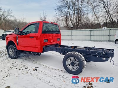 Drugie zdjęcie samochodu z przodu: 2024 FORD F350 SUPER DUTY TRUCK CAB AND CHASSIS VIN:1FDRF3FN0REF16834 - miniatura