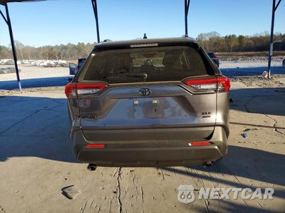 Zdjęcie 6 z 12 samochodu: 2025 TOYOTA RAV4 XLE VIN:JTMP1RFV9SJ045745 - miniatura
