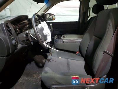 Zdjęcie 7 z 12 samochodu: 2012 CHEVROLET SILVERADO K1500 LT VIN:1GCPKSE72CF189245 - miniatura