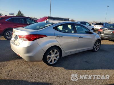 Trzecie zdjęcie samochodu z tyłu: 2013 HYUNDAI ELANTRA GLS VIN:KMHDH4AE4DU918422 - miniatura