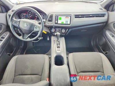 Zdjęcie 8 z 12 samochodu: 2020 HONDA HR-V SPORT VIN:3CZRU6H13LM714115 - miniatura