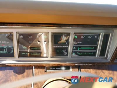 Zdjęcie 9 z 12 samochodu: 1985 CHRYSLER LEBARON VIN:1C3BC55E1FG278895 - miniatura