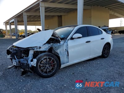 2018 ALFA ROMEO GIULIA Q4 ZARFAEDN1J7573529 - główne zdjęcie licytacji z USA - miniatura