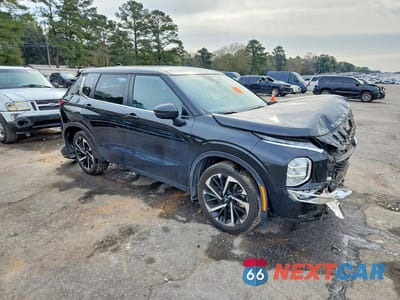 Czwarte zdjęcie samochodu z boku: 2023 MITSUBISHI OUTLANDER SE VIN:JA4J3UA87PZ016607 - miniatura