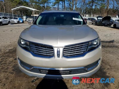 Piąte zdjęcie samochodu w środku: 2017 LINCOLN MKX SELECT VIN:2LMPJ6KP5HBL35001 - miniatura