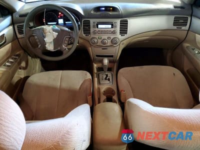 Zdjęcie 8 z 11 samochodu: 2008 KIA OPTIMA LX VIN:KNAGE123X85217967 - miniatura