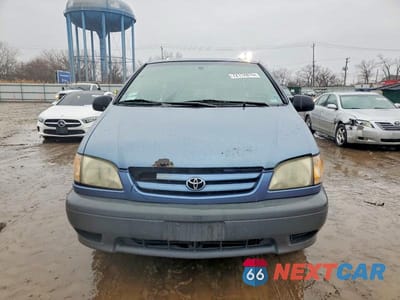 Piąte zdjęcie samochodu w środku: 2002 TOYOTA SIENNA LE VIN:4T3ZF13C72U441799 - miniatura