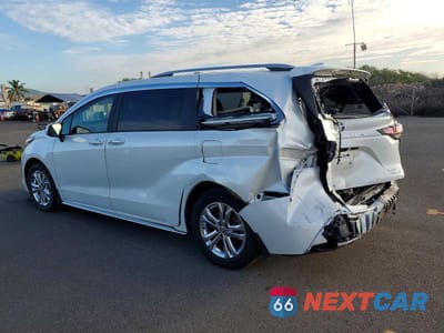 Drugie zdjęcie samochodu z przodu: 2022 TOYOTA SIENNA LIMITED VIN:5TDESKFC1NS061875 - miniatura