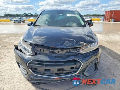 Piąte zdjęcie samochodu w środku: 2020 CHEVROLET TRAX LS VIN:KL7CJKSBXLB330402 - miniatura