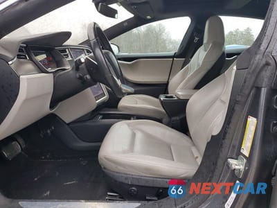 Zdjęcie 7 z 11 samochodu: 2016 TESLA MODEL S VIN:5YJSA1E25GF123844 - miniatura