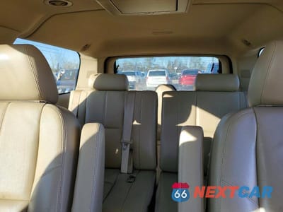 Zdjęcie 10 z 13 samochodu: 2013 GMC YUKON XL C1500 SLT VIN:1GKS1KE06DR150372 - miniatura