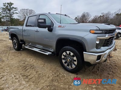 Czwarte zdjęcie samochodu z boku: 2025 CHEVROLET SILVERADO K2500 HEAVY DUTY LT VIN:2GC4KNE73S1139660 - miniatura