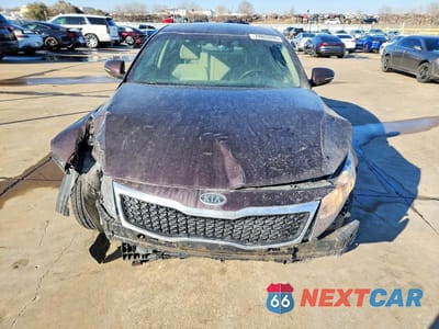 Piąte zdjęcie samochodu w środku: 2011 KIA OPTIMA VIN:KNAGM4A78B5161379 - miniatura