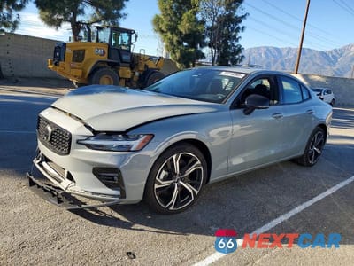 2025 VOLVO S60 PLUS 7JRL12FC4SG369317 - główne zdjęcie licytacji z USA - miniatura