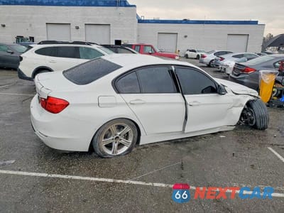 Trzecie zdjęcie samochodu z tyłu: 2014 BMW 328 I VIN:WBA3A5C59EP603720 - miniatura