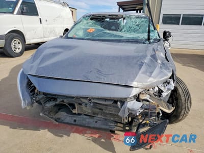 Piąte zdjęcie samochodu w środku: 2023 NISSAN SENTRA SV VIN:3N1AB8CV4PY286295 - miniatura