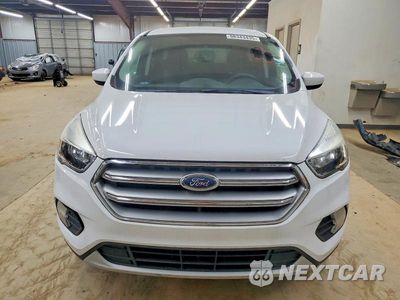 Piąte zdjęcie samochodu w środku: 2017 FORD ESCAPE SE VIN:1FMCU0GD3HUB82724 - miniatura