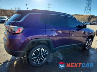 Trzecie zdjęcie samochodu z tyłu: 2023 JEEP COMPASS LIMITED VIN:3C4NJDCN8PT522714 - miniatura