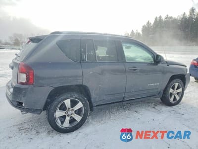 Trzecie zdjęcie samochodu z tyłu: 2016 JEEP COMPASS LATITUDE VIN:1C4NJDEBXGD697099 - miniatura