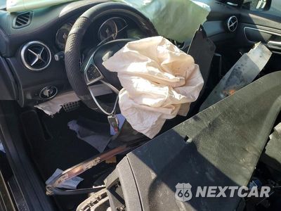 Zdjęcie 8 z 13 samochodu: 2016 MERCEDES-BENZ CLA 250 VIN:WDDSJ4EBXGN293982 - miniatura