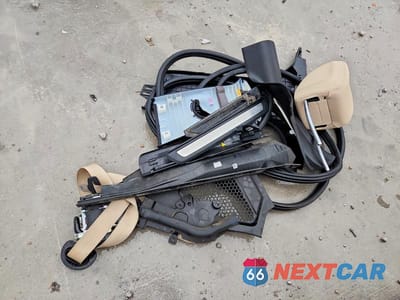 Zdjęcie 12 z 13 samochodu: 2022 BMW 330XI VIN:3MW5R7J0XN8C68311 - miniatura
