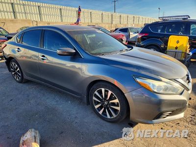 Czwarte zdjęcie samochodu z boku: 2018 NISSAN ALTIMA 2.5 VIN:1N4AL3AP0JC225520 - miniatura