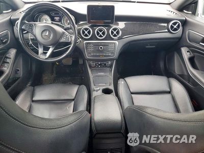Zdjęcie 8 z 11 samochodu: 2016 MERCEDES-BENZ CLA 250 4MATIC VIN:WDDSJ4GB2GN308438 - miniatura