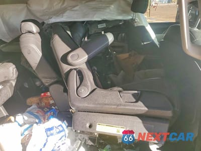 Zdjęcie 11 z 13 samochodu: 2024 KIA CARNIVAL LX VIN:KNDNB4H38R6434344 - miniatura