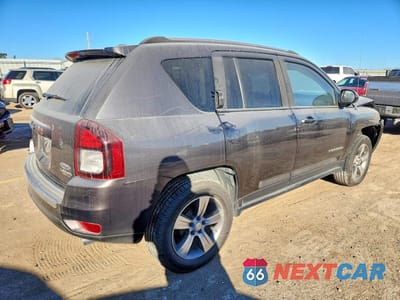 Trzecie zdjęcie samochodu z tyłu: 2016 JEEP COMPASS LATITUDE VIN:1C4NJCEA4GD792789 - miniatura