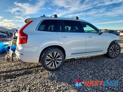 Trzecie zdjęcie samochodu z tyłu: 2021 VOLVO XC90 T8 RECHARGE INSCRIPTION EXPRESS VIN:YV4BR0CK2M1708999 - miniatura