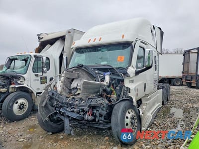 Drugie zdjęcie samochodu z przodu: 2025 FREIGHTLINER CASCADIA 126 SEMI TRUCK VIN:3AKJHHDR9SSWH0886 - miniatura