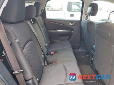 Zdjęcie 11 z 12 samochodu: 2019 DODGE JOURNEY SE VIN:3C4PDCAB3KT744251 - miniatura