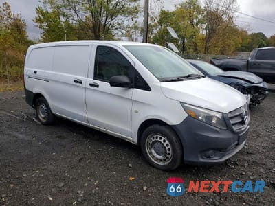 Czwarte zdjęcie samochodu z boku: 2016 MERCEDES-BENZ METRIS VIN:WD3PG2EA6G3095903 - miniatura