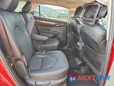 Zdjęcie 11 z 14 samochodu: 2023 TOYOTA HIGHLANDER HYBRID LIMITED VIN:5TDEBRCH3PS594936 - miniatura