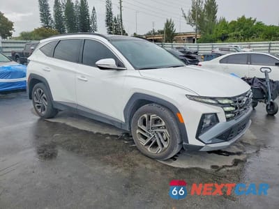 Czwarte zdjęcie samochodu z boku: 2025 HYUNDAI TUCSON LIMITED VIN:5NMJE3DE7SH444752 - miniatura