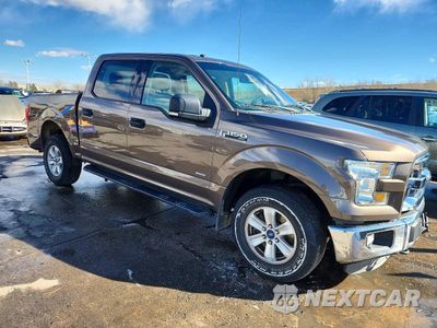Czwarte zdjęcie samochodu z boku: 2016 FORD F150 SUPERCREW VIN:1FTEW1EP4GKE91820 - miniatura