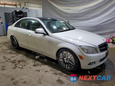 Czwarte zdjęcie samochodu z boku: 2008 MERCEDES-BENZ C 300 4MATIC VIN:WDDGF81X48F123807 - miniatura