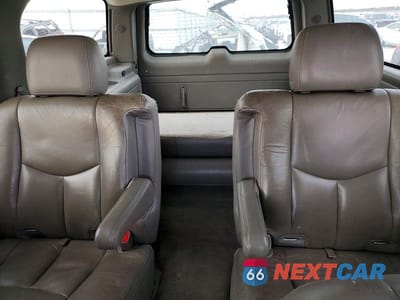 Zdjęcie 10 z 13 samochodu: 2004 CHEVROLET SUBURBAN K1500 VIN:3GNFK16Z54G111748 - miniatura