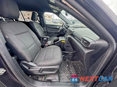 Piąte zdjęcie samochodu w środku: 2020 FORD EXPLORER POLICE INTERCEPTOR VIN:1FM5K8AB3LGA71201 - miniatura