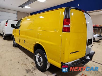 Drugie zdjęcie samochodu z przodu: 2019 CHEVROLET EXPRESS G2500 VIN:1GCWGAFPXK1336624 - miniatura