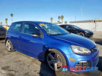 Czwarte zdjęcie samochodu z boku: 2012 VOLKSWAGEN GOLF R VIN:WVWRF7AJ1CW303540 - miniatura