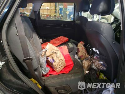 Zdjęcie 11 z 14 samochodu: 2016 KIA SORENTO LX VIN:5XYPG4A36GG124997 - miniatura