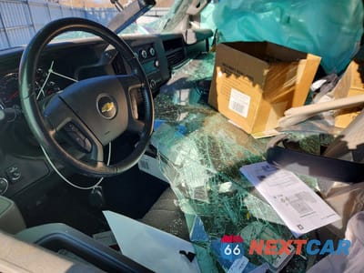 Zdjęcie 7 z 14 samochodu: 2023 CHEVROLET EXPRESS G2500 UTILITY / SERVICE VAN VIN:1GCWGAFP6P1122639 - miniatura