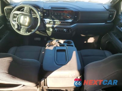 Zdjęcie 8 z 12 samochodu: 2024 GMC SIERRA C1500 ELEVATION VIN:3GTPHCEK7RG192870 - miniatura