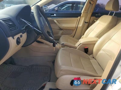 Zdjęcie 7 z 12 samochodu: 2009 VOLKSWAGEN JETTA SE VIN:3VWTZ71K49M250912 - miniatura