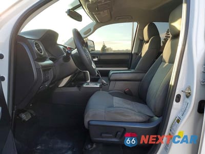 Zdjęcie 7 z 11 samochodu: 2014 TOYOTA TUNDRA CREWMAX SR5 VIN:5TFEY5F13EX171285 - miniatura