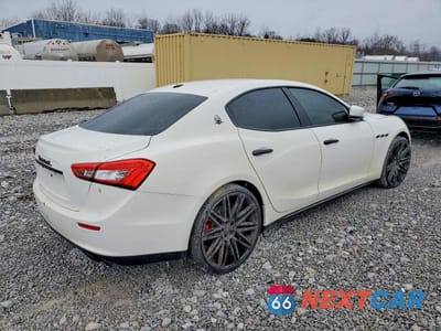 Trzecie zdjęcie samochodu z tyłu: 2016 MASERATI GHIBLI VIN:ZAM57XSA6G1187177 - miniatura