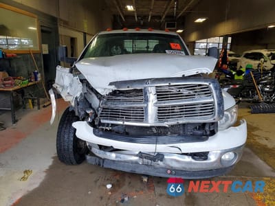 Piąte zdjęcie samochodu w środku: 2005 DODGE RAM 3500 ST VIN:3D7LS38C15G802900 - miniatura