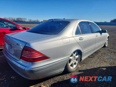 Trzecie zdjęcie samochodu z tyłu: 2006 MERCEDES-BENZ S 430 4MATIC VIN:WDBNG83J56A464665 - miniatura